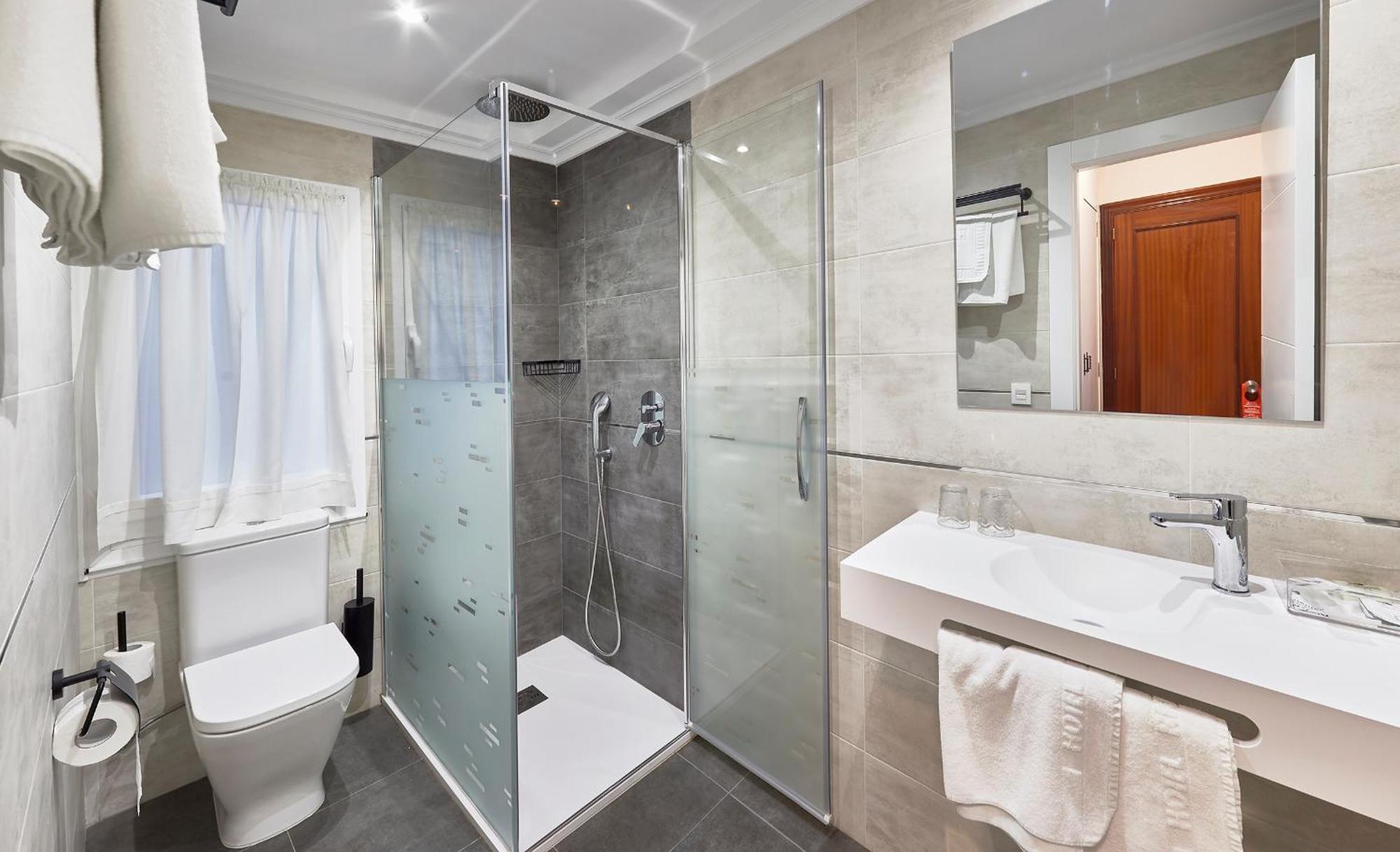 לוארקה Hotel Rico מראה חיצוני תמונה