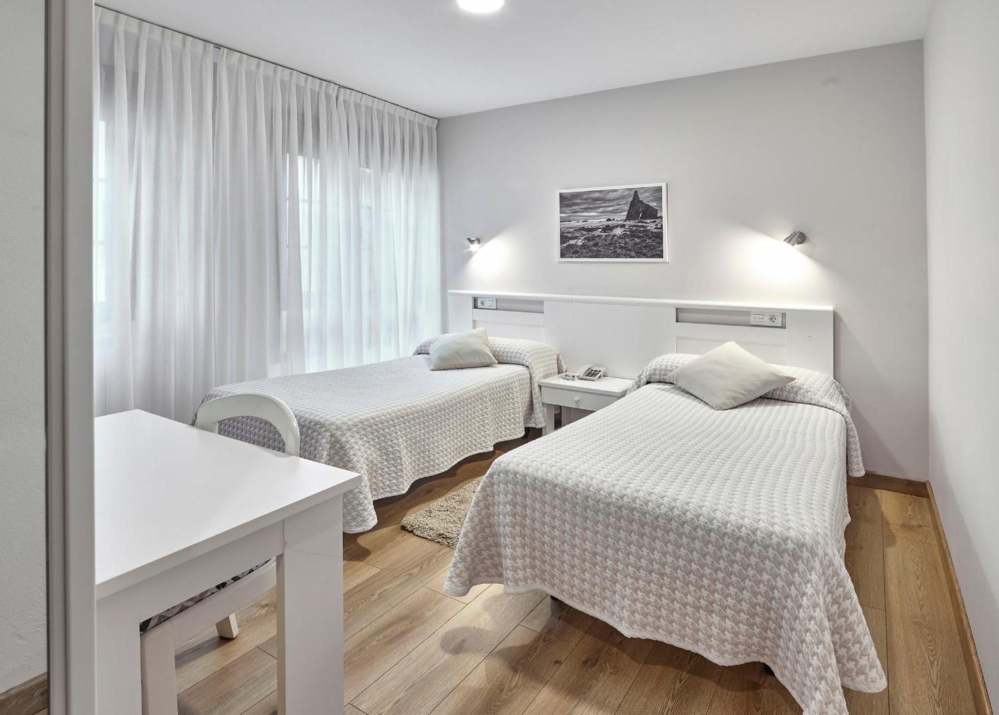 לוארקה Hotel Rico מראה חיצוני תמונה